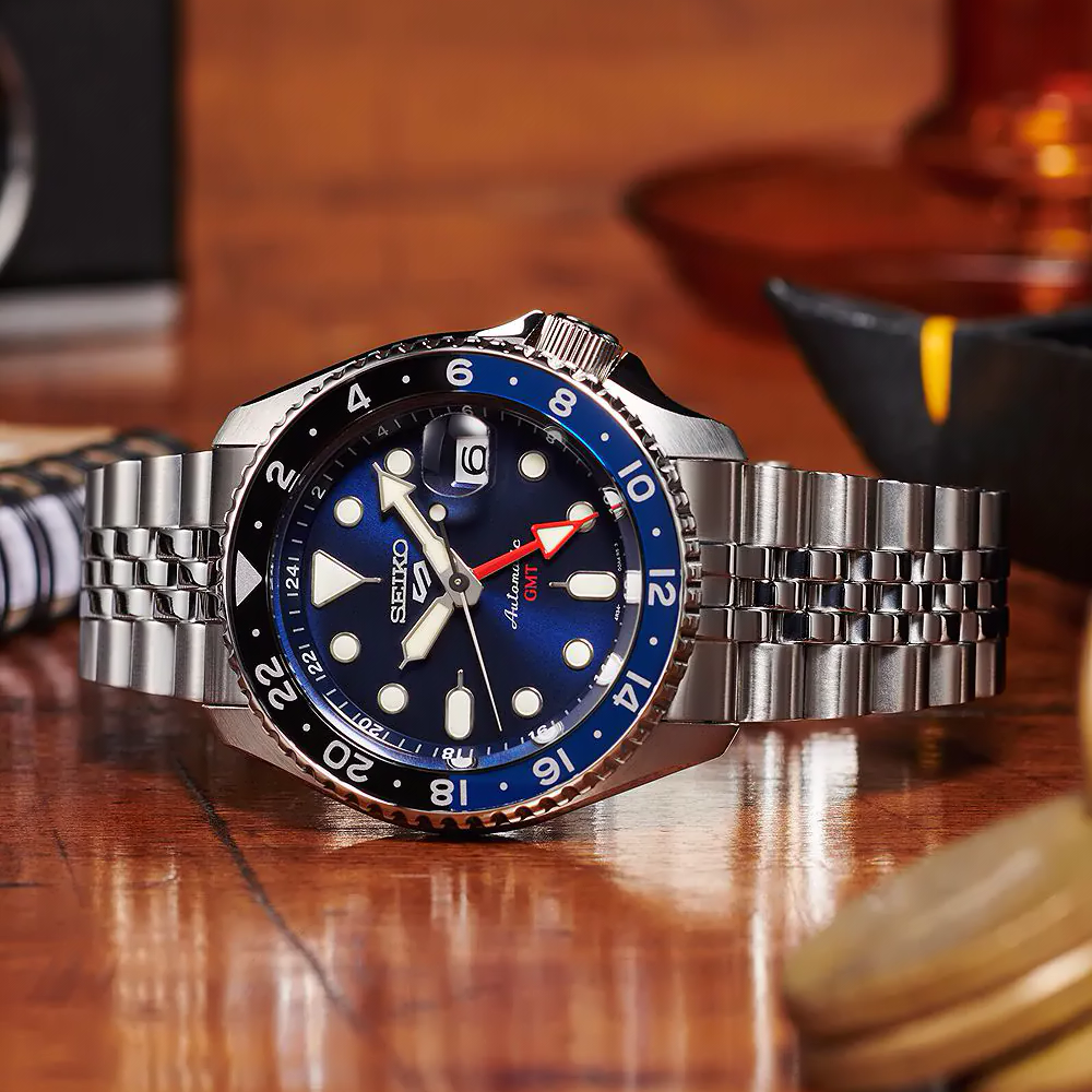 Foto de ejemplo de un reloj GMT de Seiko